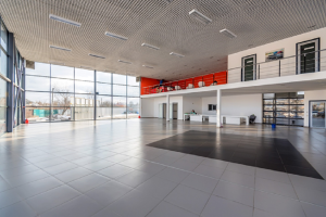 Image of an empty showroom