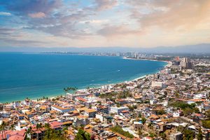 Image of the coast of Puerto Vallarta