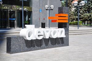 Image of a Devon Energy sign