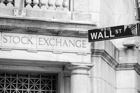 Image of the Wall Street sign