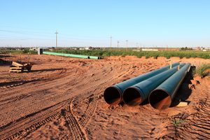 Pipeline construction in Permian Basin